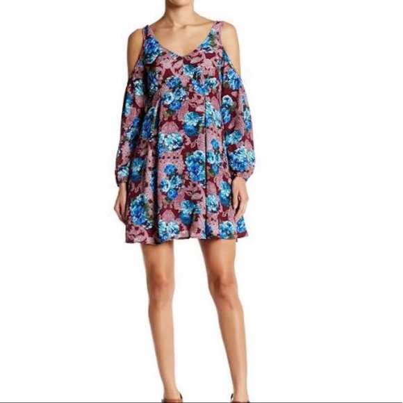 Romeo Juliet Couture Cold Shoulder Mini Dress - Picture 1 of 9